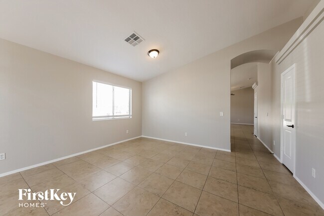 Building Photo - 10634 W Pima St