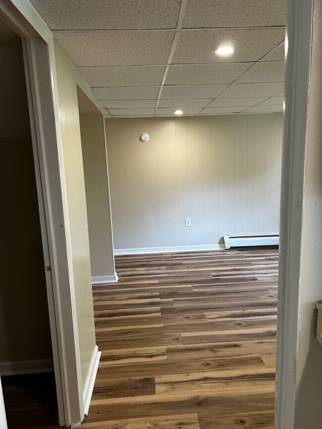 Building Photo - 340-342 Main Street