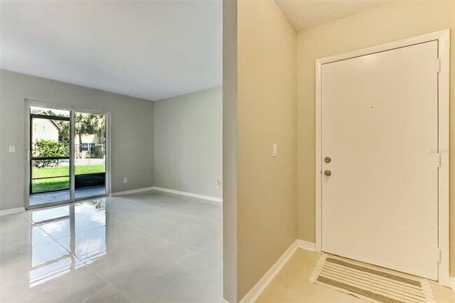Building Photo - 9831 Barley Club Dr