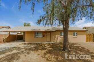 Building Photo - 5024 W Krall St