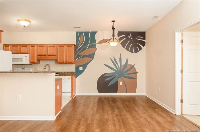 Foto del edificio - 612 Marshtree Ln