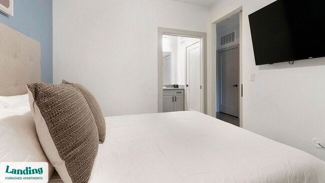 Building Photo - 1148 N Main St