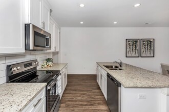 Twin Oaks Townhomes photo'