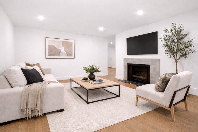 Foto del edificio - 11737 Courtleigh Dr