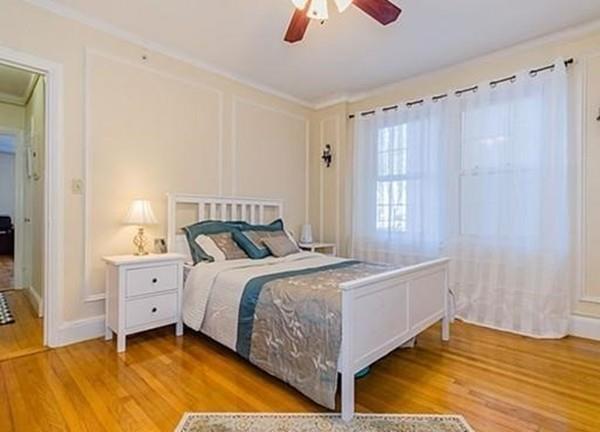 Foto del edificio - 1450-1454 Beacon St