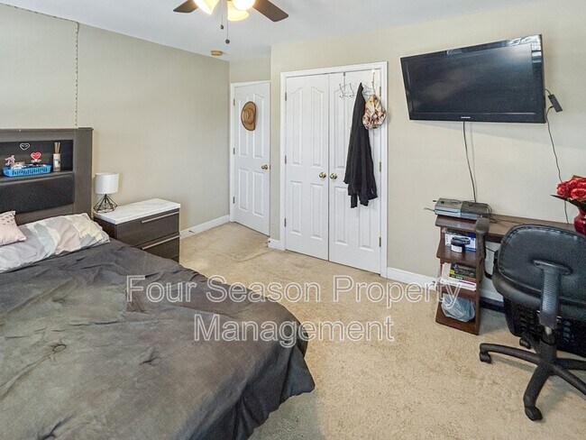 Foto del edificio - 14020 Seneca Ridge Dr