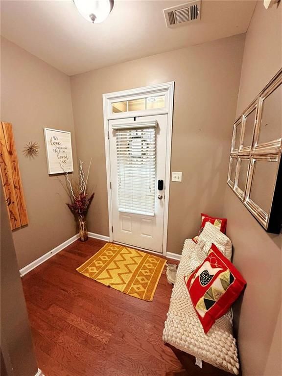 Foto del edificio - 2708 Beynon Ln NE