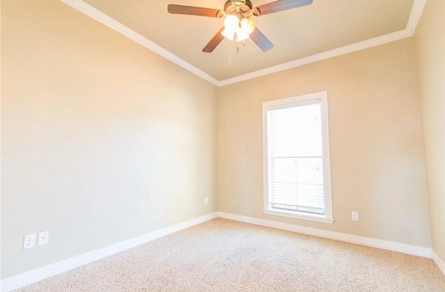 Foto del edificio - 306 Camelback Dr