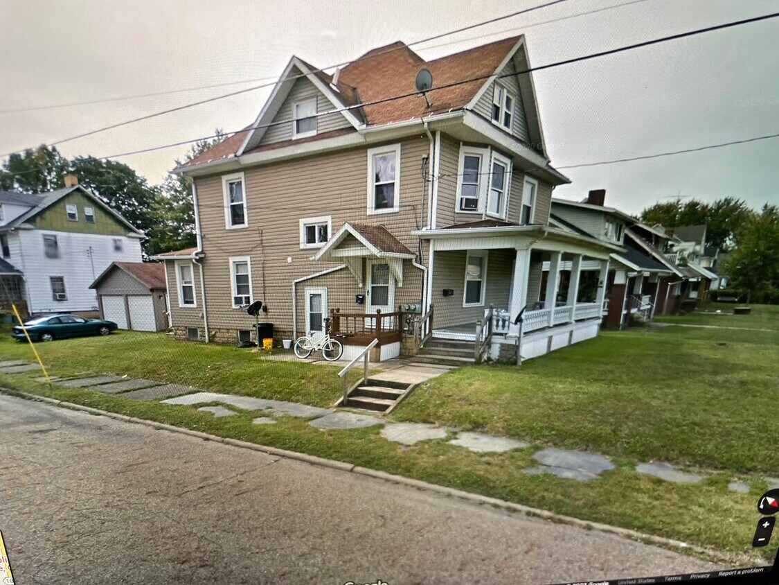 703 Keplinger Ave Unit Upstairs, Alliance, OH 44601 Rentals in Alliance