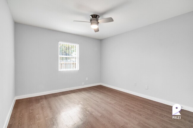Foto del edificio - 1800 Patton Ln
