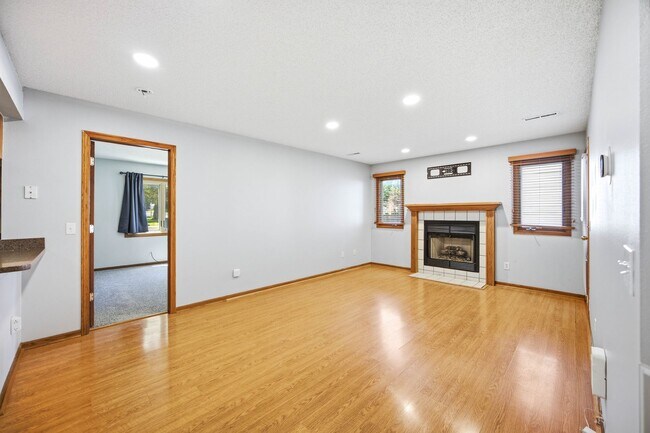 Foto del edificio - Ankeny Condo for Rent
