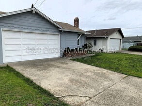 Building Photo - 21925 Vernetti Way