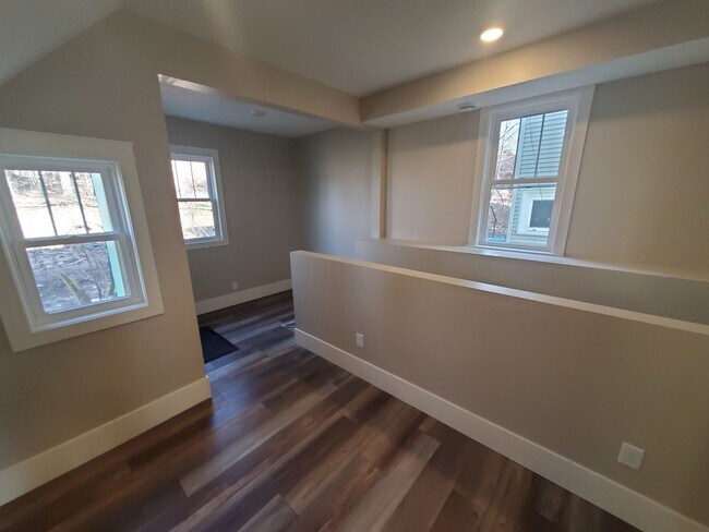 Foto del edificio - 1719 E 5th St