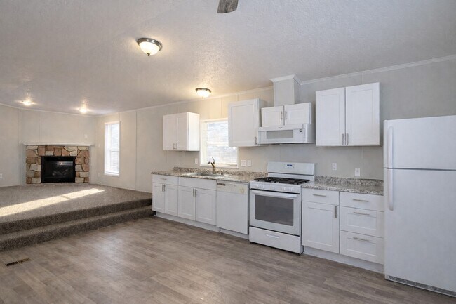 Foto del edificio - 52150 Lexington Ln