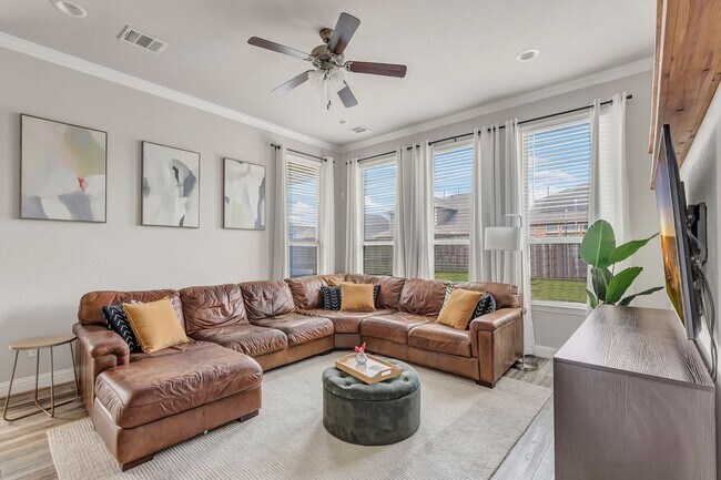 Foto del edificio - 15431 Kirkdell Bend Dr