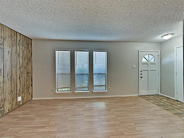Foto del edificio - 4202 Glenlawn Ct