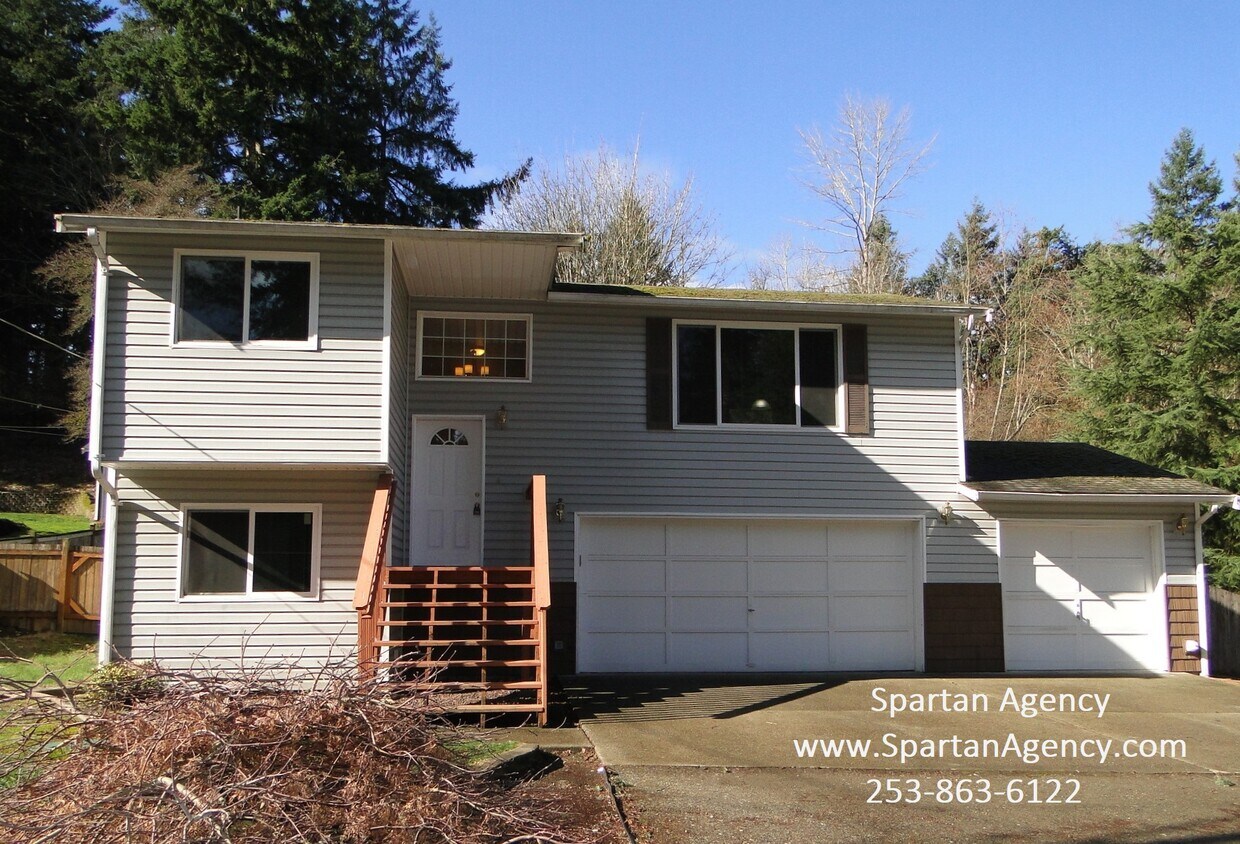 3402 W Tapps Dr E, Lake Tapps, WA 98391 House Rental in Lake Tapps