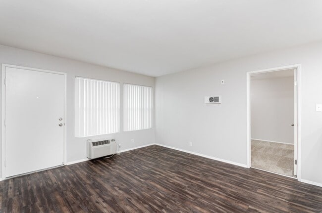 Interior Photo - Welcome home to Lake View Park!