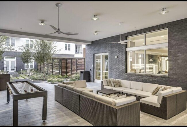 Foto del edificio - 2525 CityWest Blvd