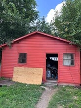 Building Photo - 722 Jackson Ave