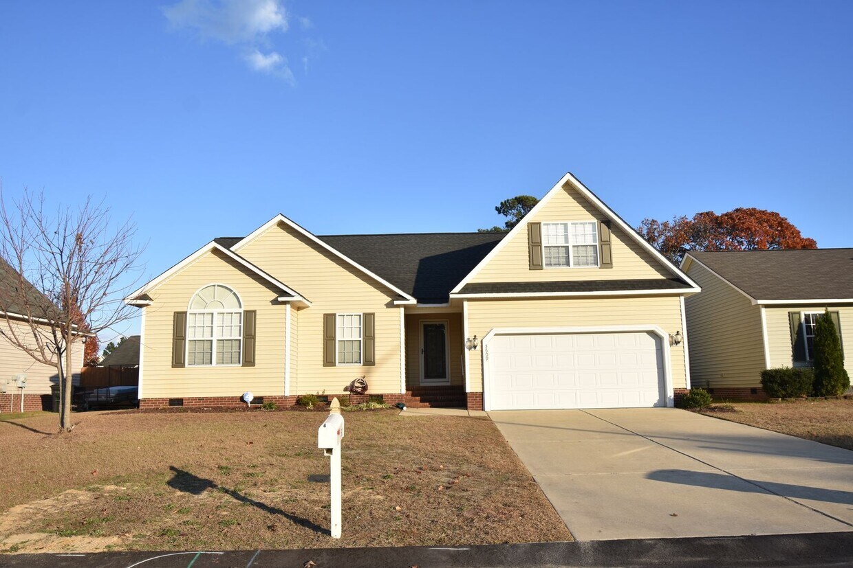 Primary Photo - 4 Bedroom 2 Bathroom