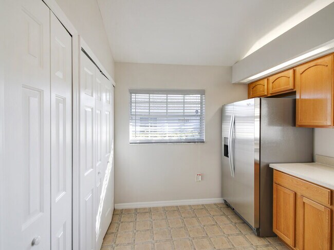 Foto del edificio - 4461 Treasure Cay Rd