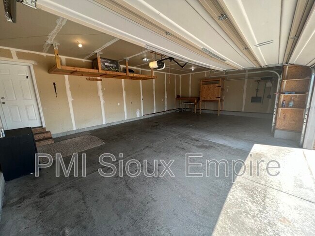 Foto del edificio - 4829 S Wilson Ave
