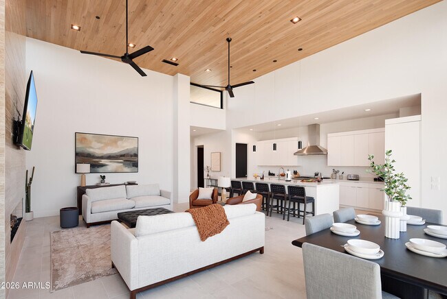 Foto del edificio - 10931 E Whitehorn Dr