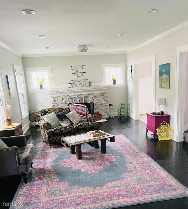 Foto del edificio - 5 br, 2 bath House - 1112 Barber Ter NW