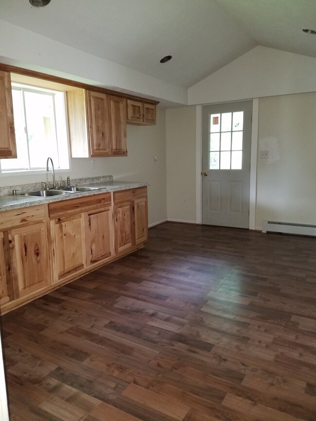 Foto del edificio - 14 Burnside Ave