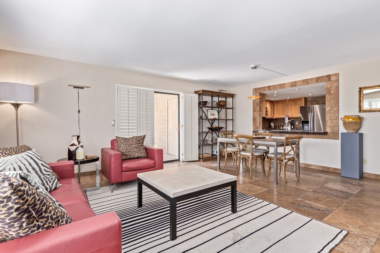 Foto principal - Biltmore Bliss, Fully Furnished Condo: Lux...