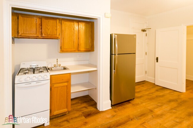 Foto del edificio - 2119 N Sedgwick St