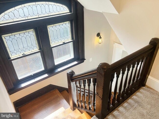 Building Photo - 323 S Main St