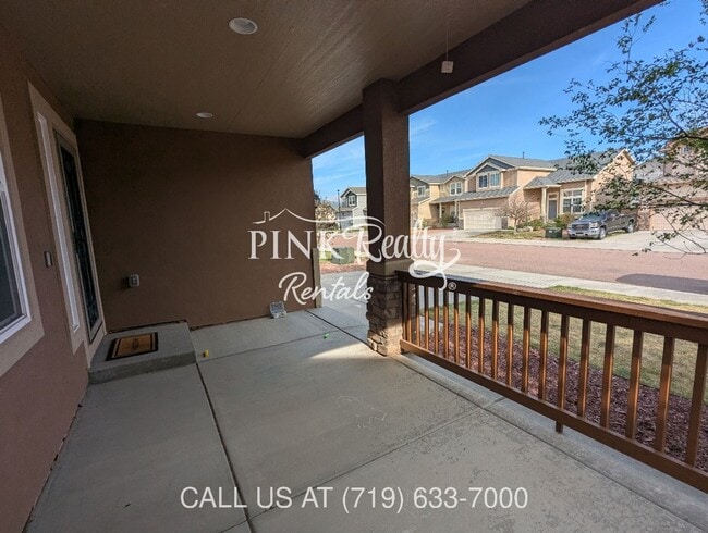 Foto del edificio - 7341 Tributary Ct