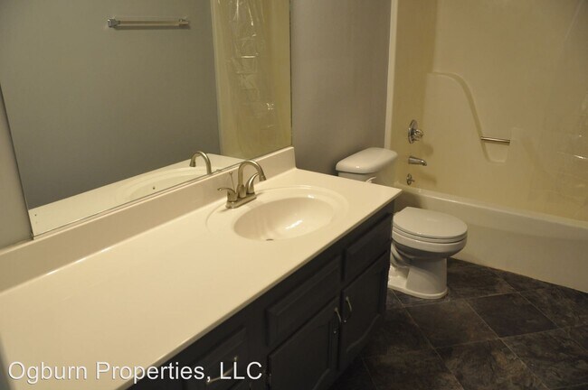 Building Photo - 1416 Glade St NW
