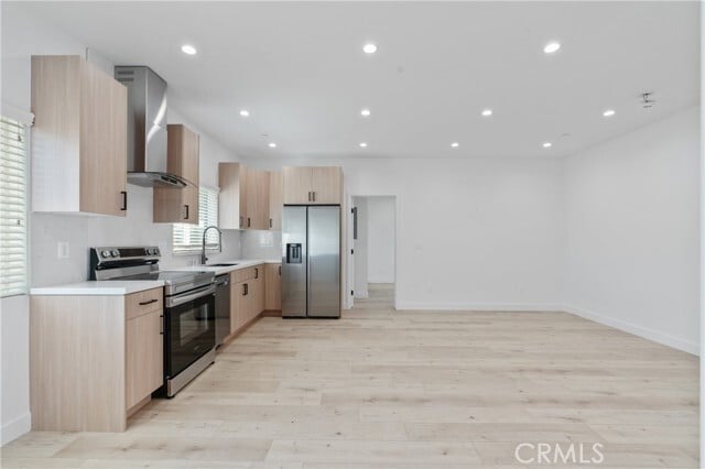 Foto del edificio - 11142 Woodley Ave