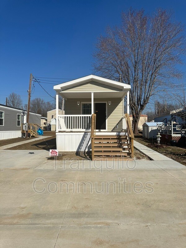 402 E Park Ave, Union, MO 63084 House Rental in Union, MO