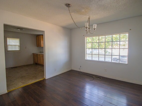 Building Photo - 830 5th Ave N