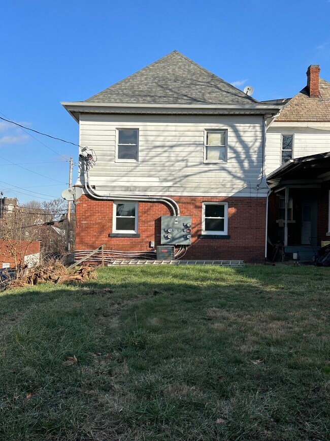 104 Magee Ave Unit 2 Jeannette PA 15644 Apartments In Jeannette PA 104-magee-ave-unit-2-jeannette-pa-15644-apartments-in-jeannette-pa