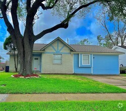Building Photo - 2414 Grape Ln