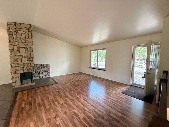 Foto del edificio - 3815 S Pitkin Cir
