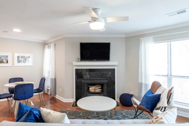 Smart TV and Amazon Echo speaker (control condo temp, listen to endless music or order a pizza!) - 2518 Cranbrook Lane