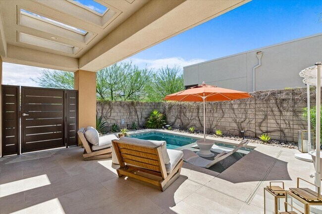 Foto del edificio - 446 Fountain Dr