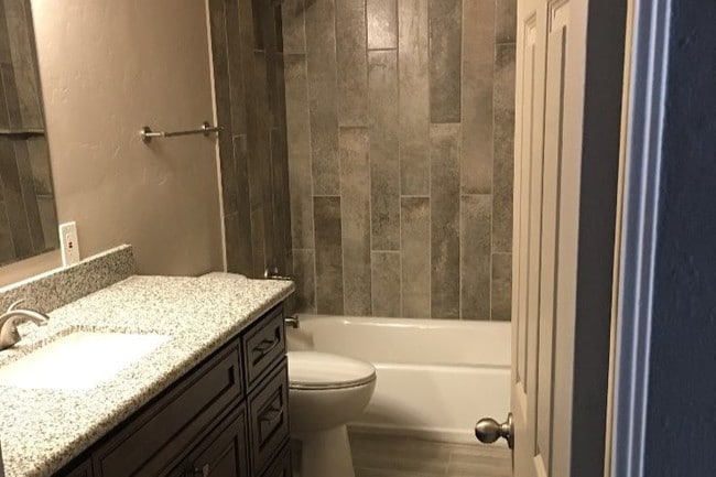 New Bathroom - 2703 E Spring St