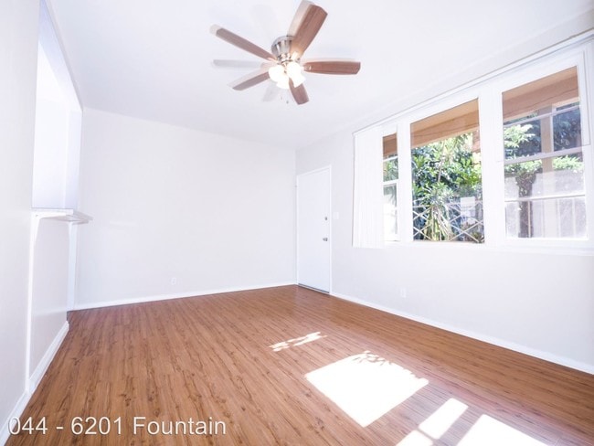 Studio House Apartments Los Angeles Ca Building Photo Studio House