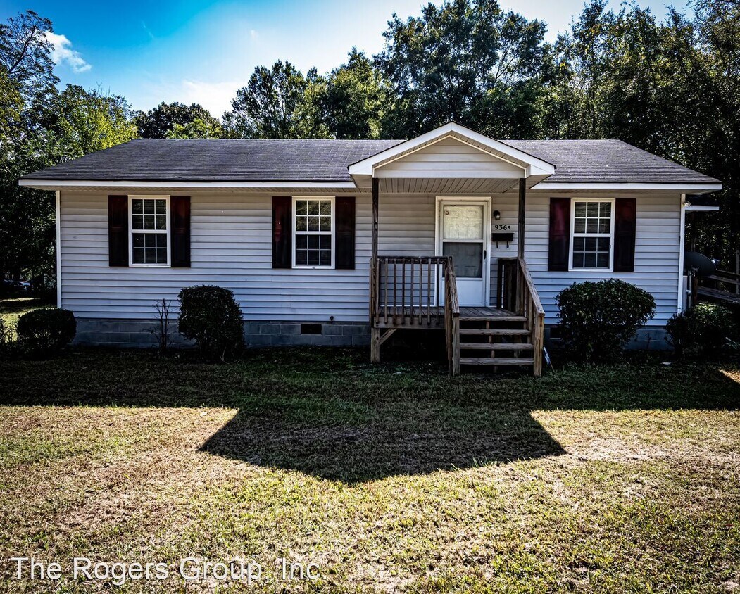 Foto principal - 3 br, 1 bath House - 936-B S. Main St