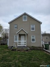 Building Photo - 19 Goff St