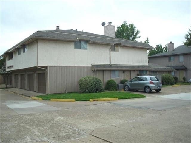 Building Photo - 8038 Sands Point Dr