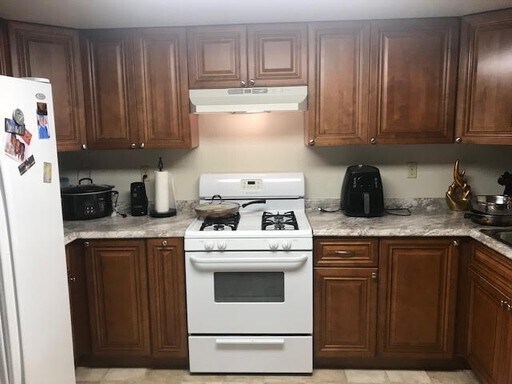Foto principal - Spacious 3-Bedroom Duplex in Spring Valley