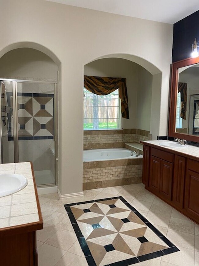 Foto del edificio - AMAZING HOME IN KELLER ISD!